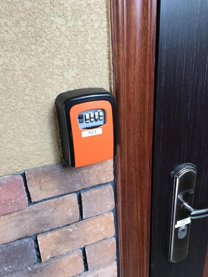 玉出104 Wifi付 玉出駅から徒歩2分 地下鉄難波迄8分 Apartment Osaka Exterior photo